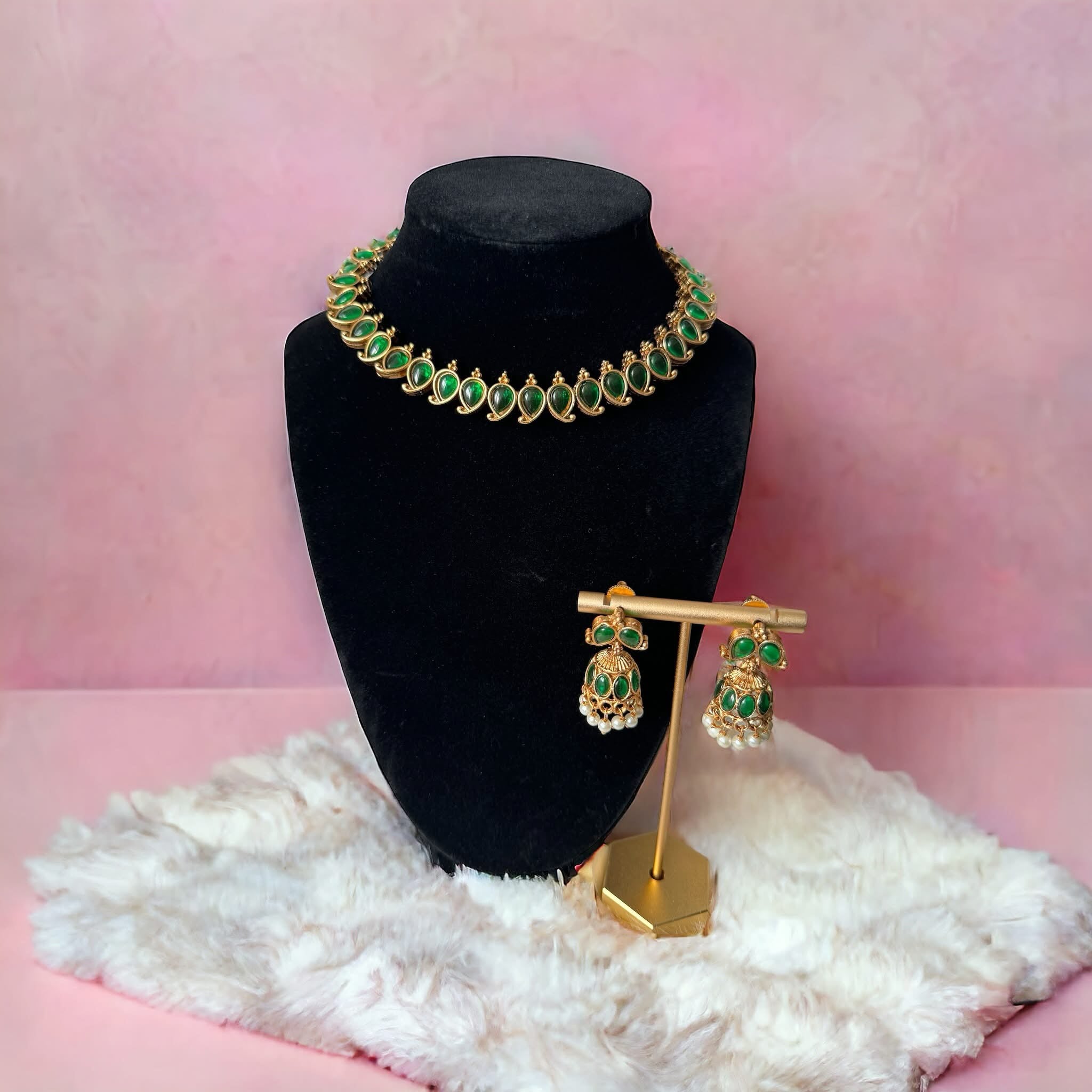 Green Mango Design Necklace set