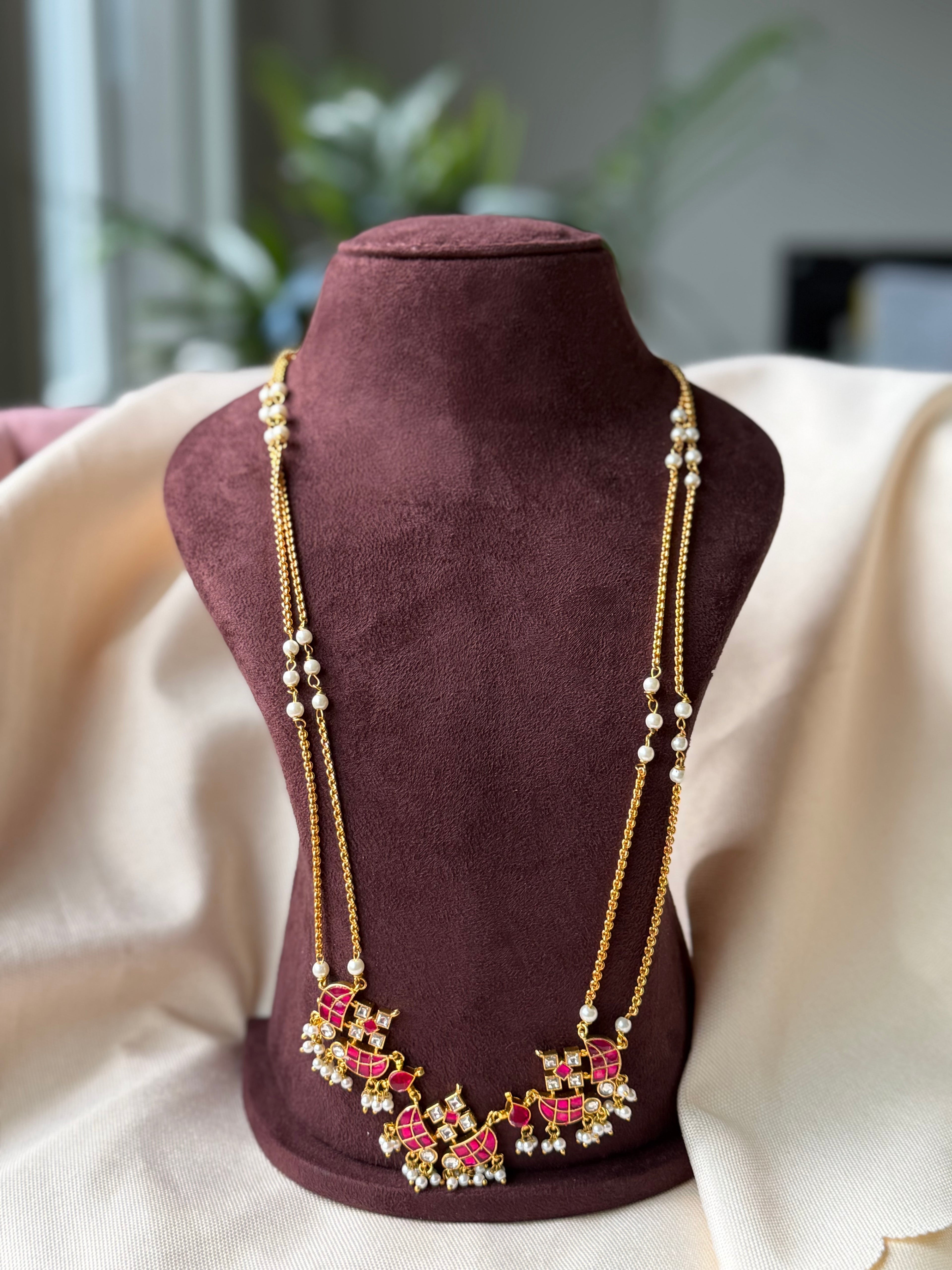 Ruby and White Kundan Haram