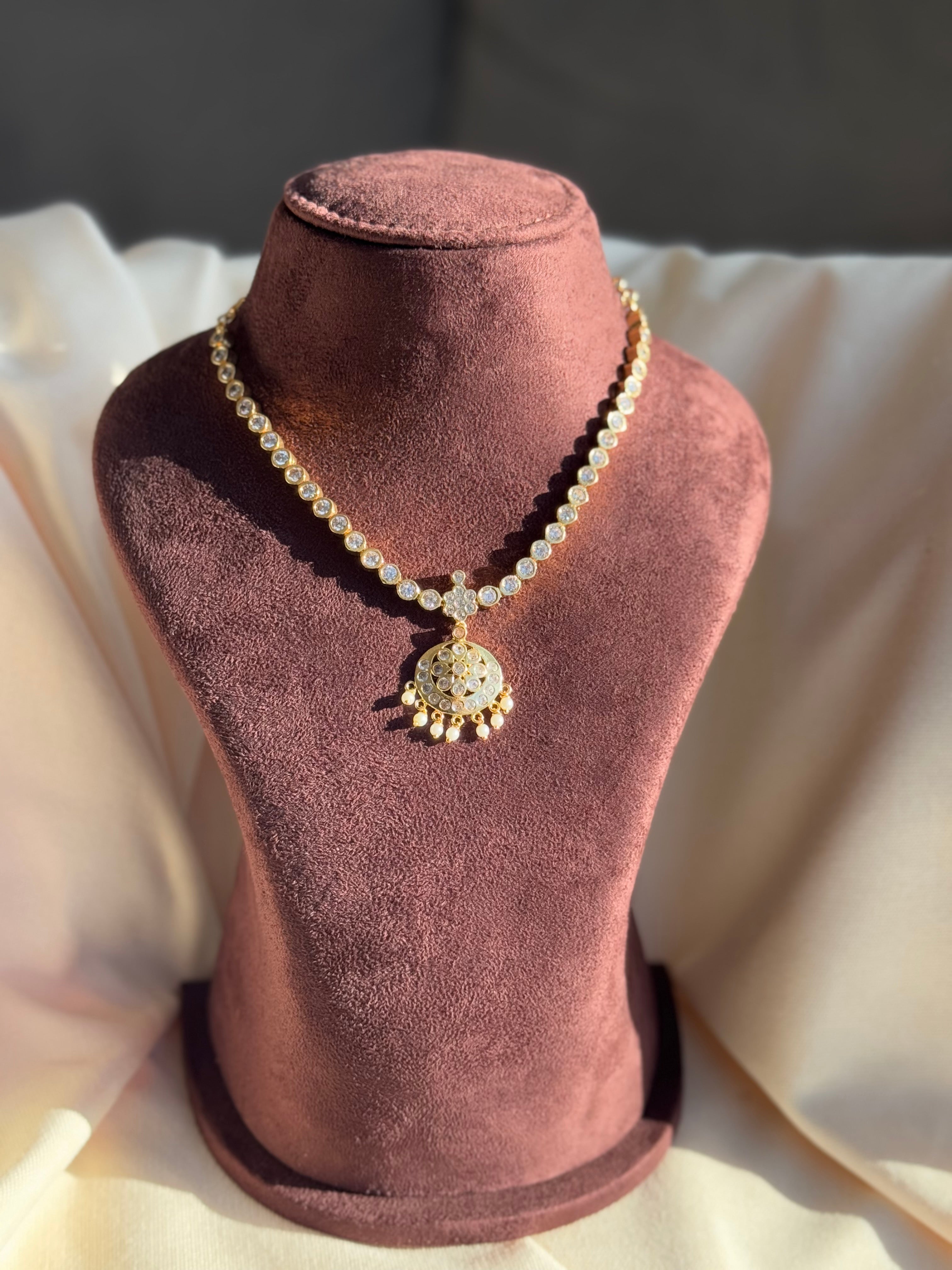 Stone Attigai with Pearl Beads