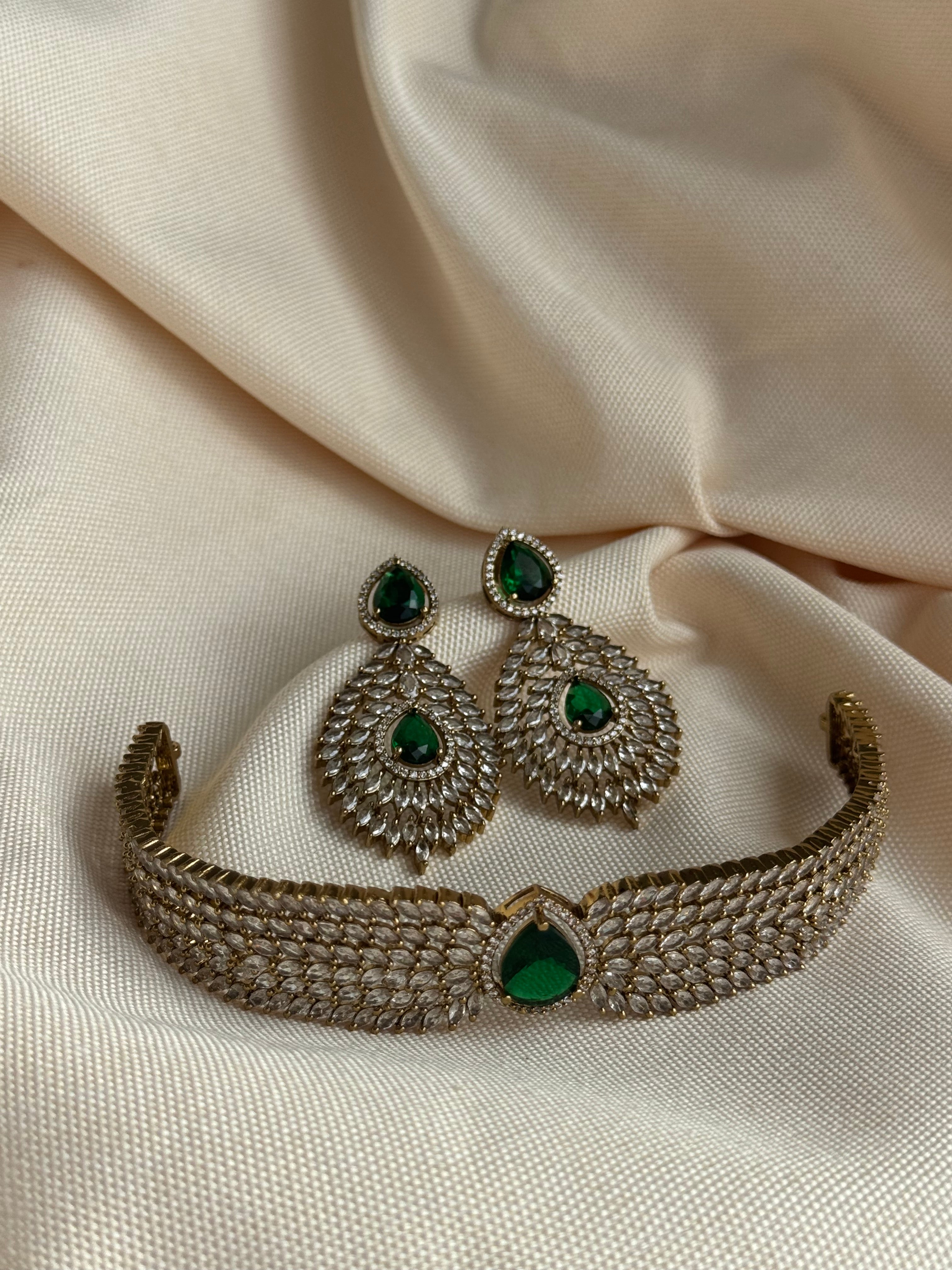 Trending AD Chocker Set - Green