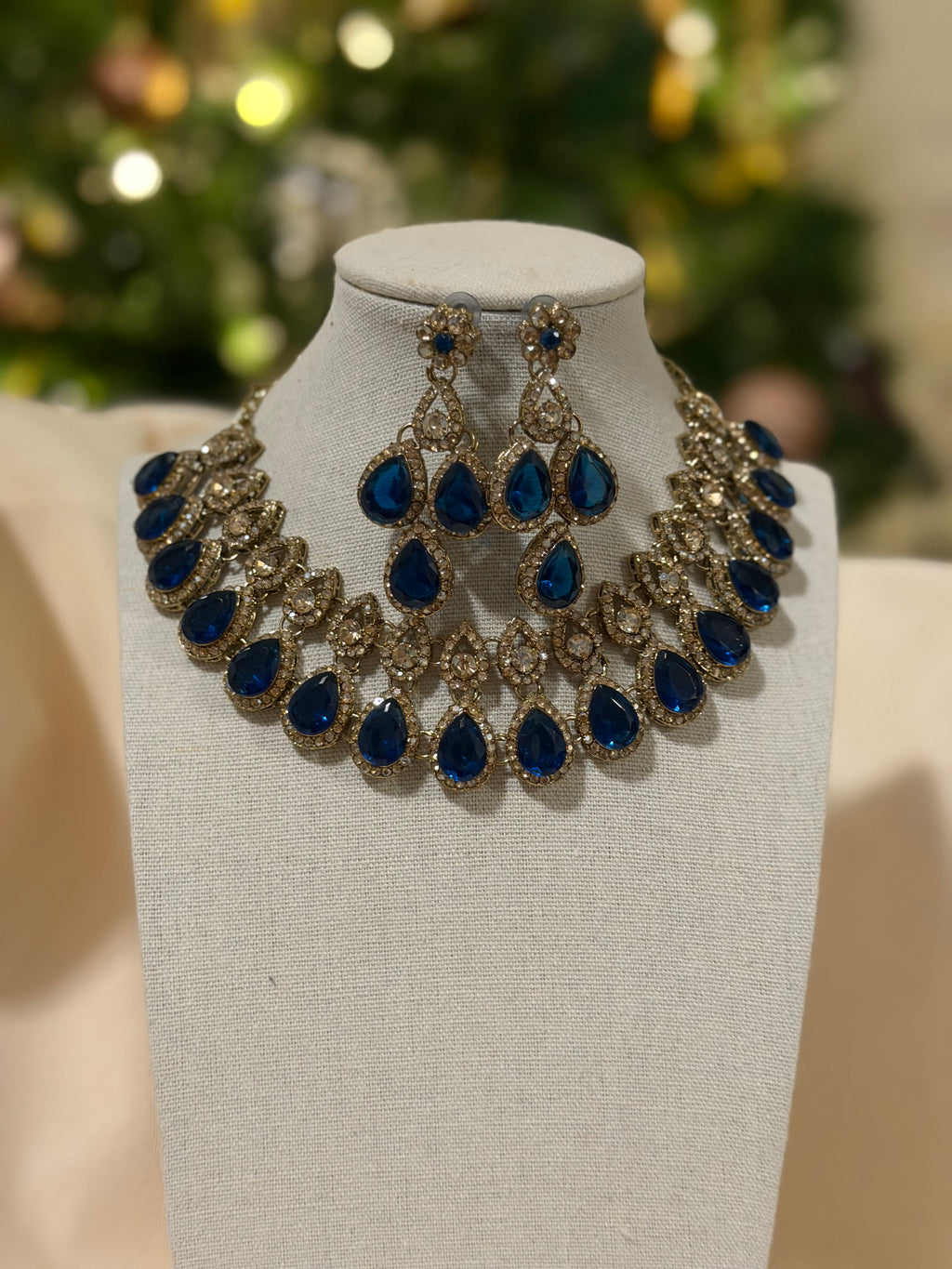 Navy Blue Necklace Set