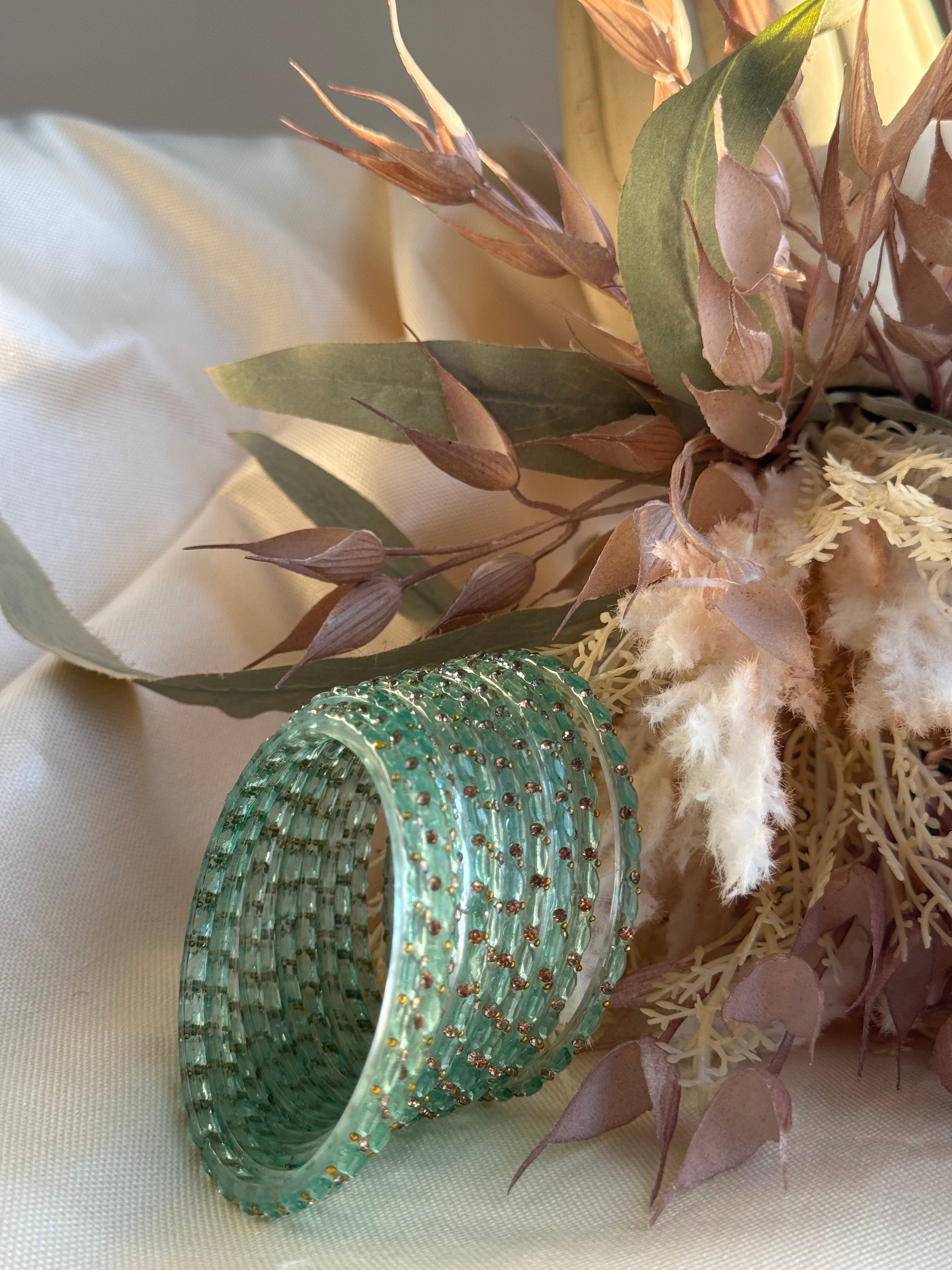 Raindrop Glass Bangle- Mint