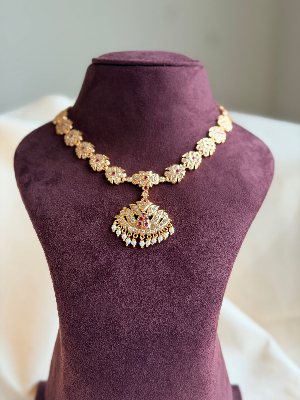 Impoun White Stone and Pink Stone Mango Design Attigai