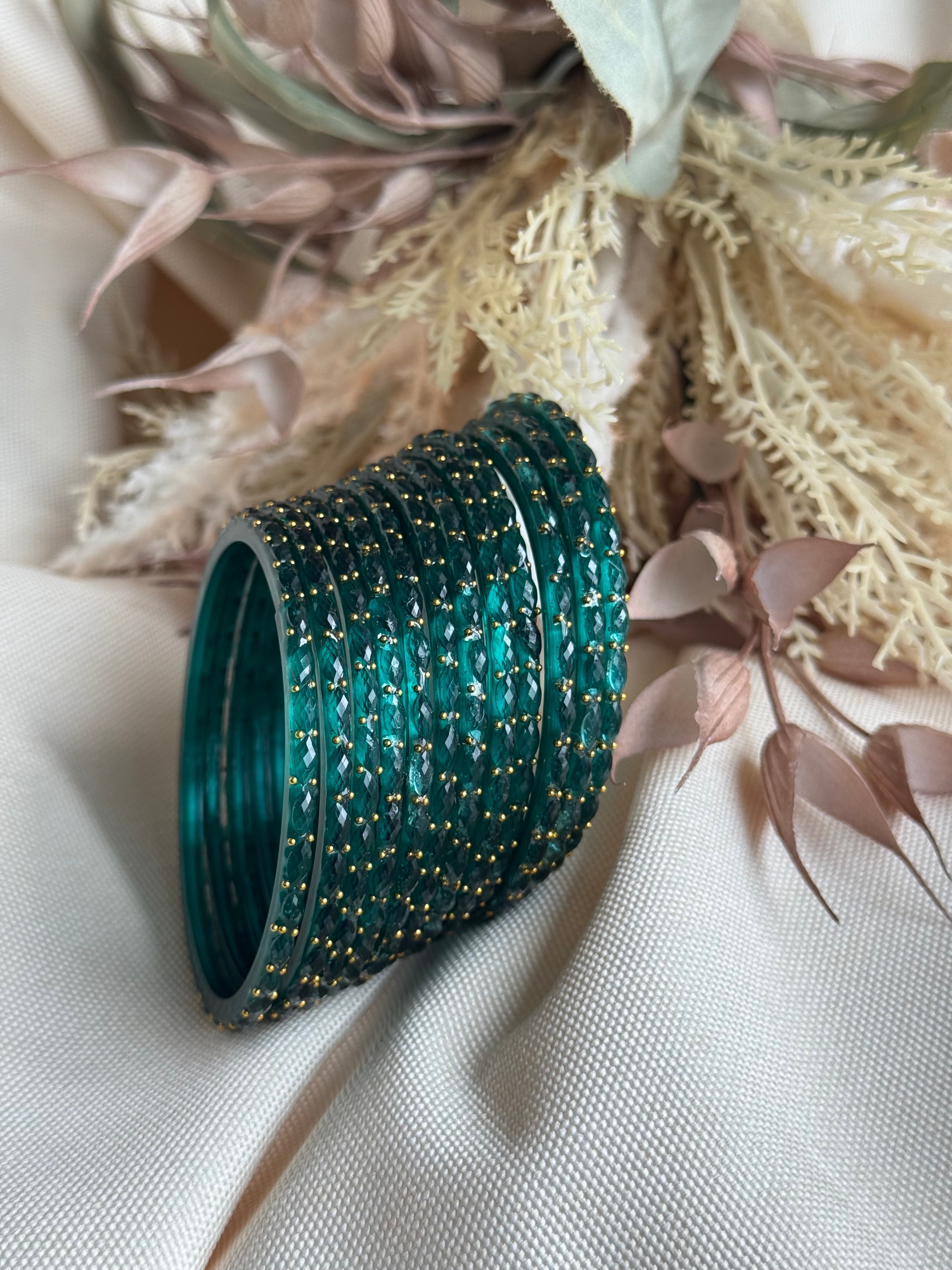 Raindrop Glass Bangle - Peacock Green
