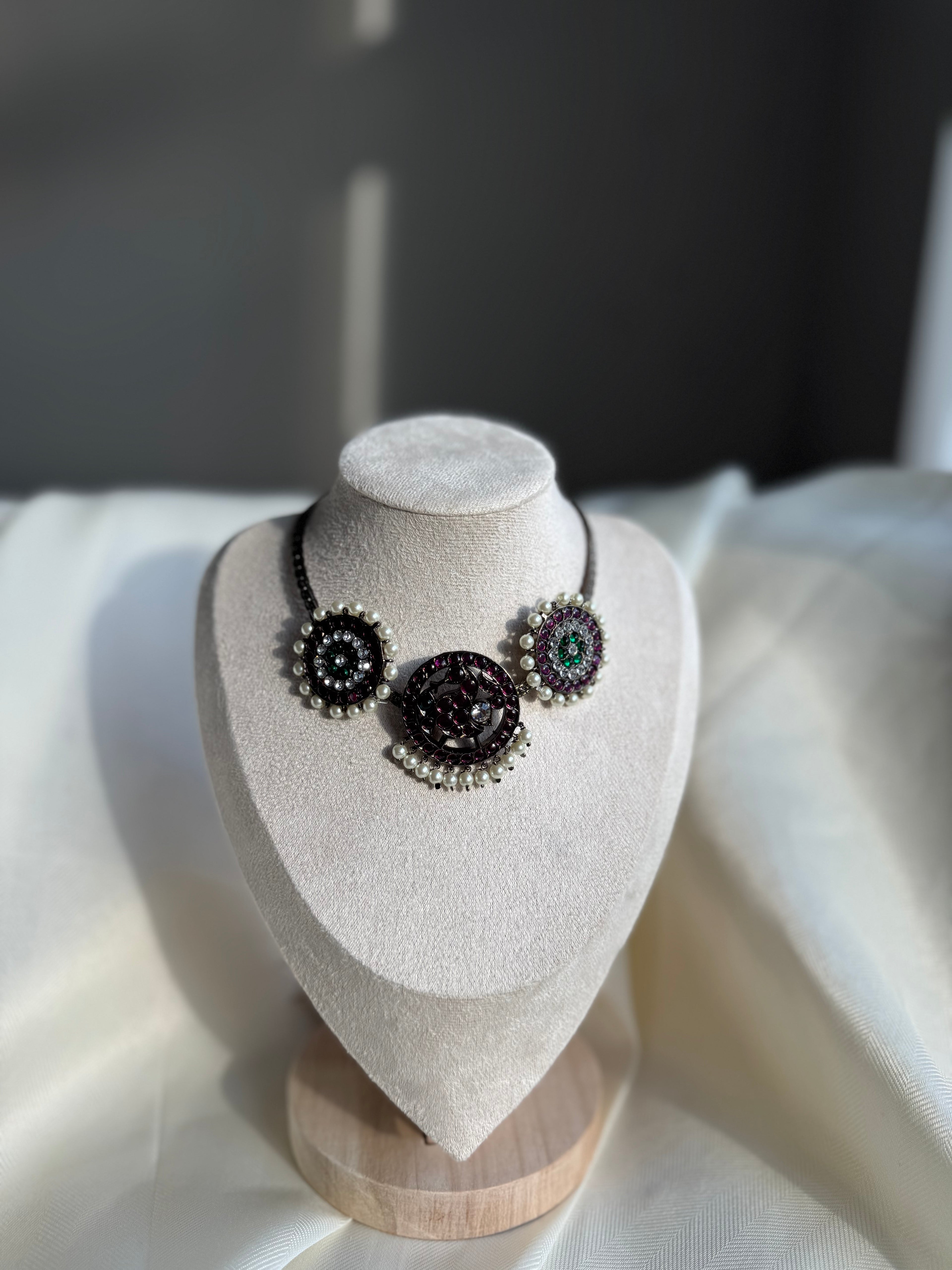 Black Polish Peacock Attigai