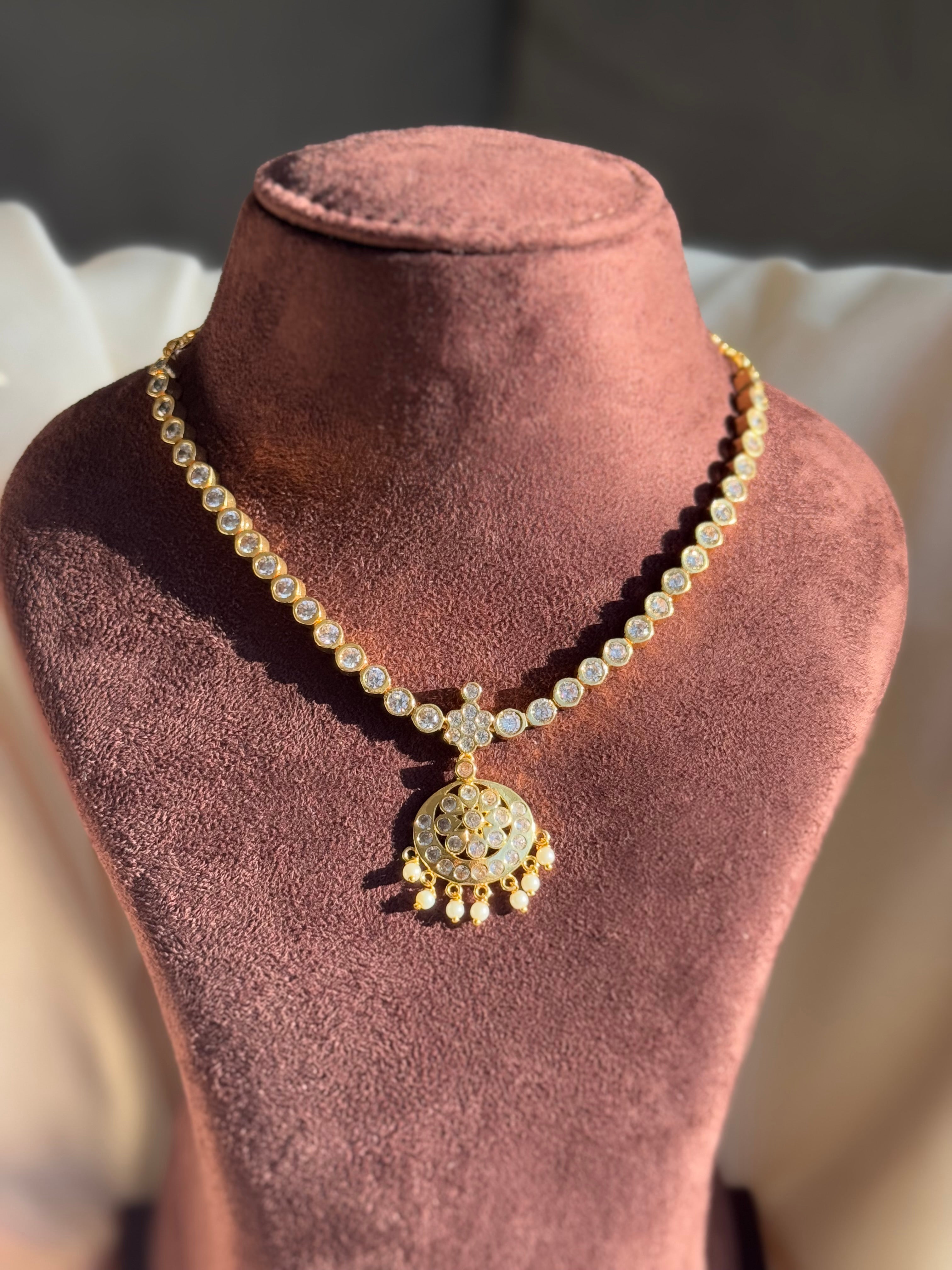 Stone Attigai with Pearl Beads