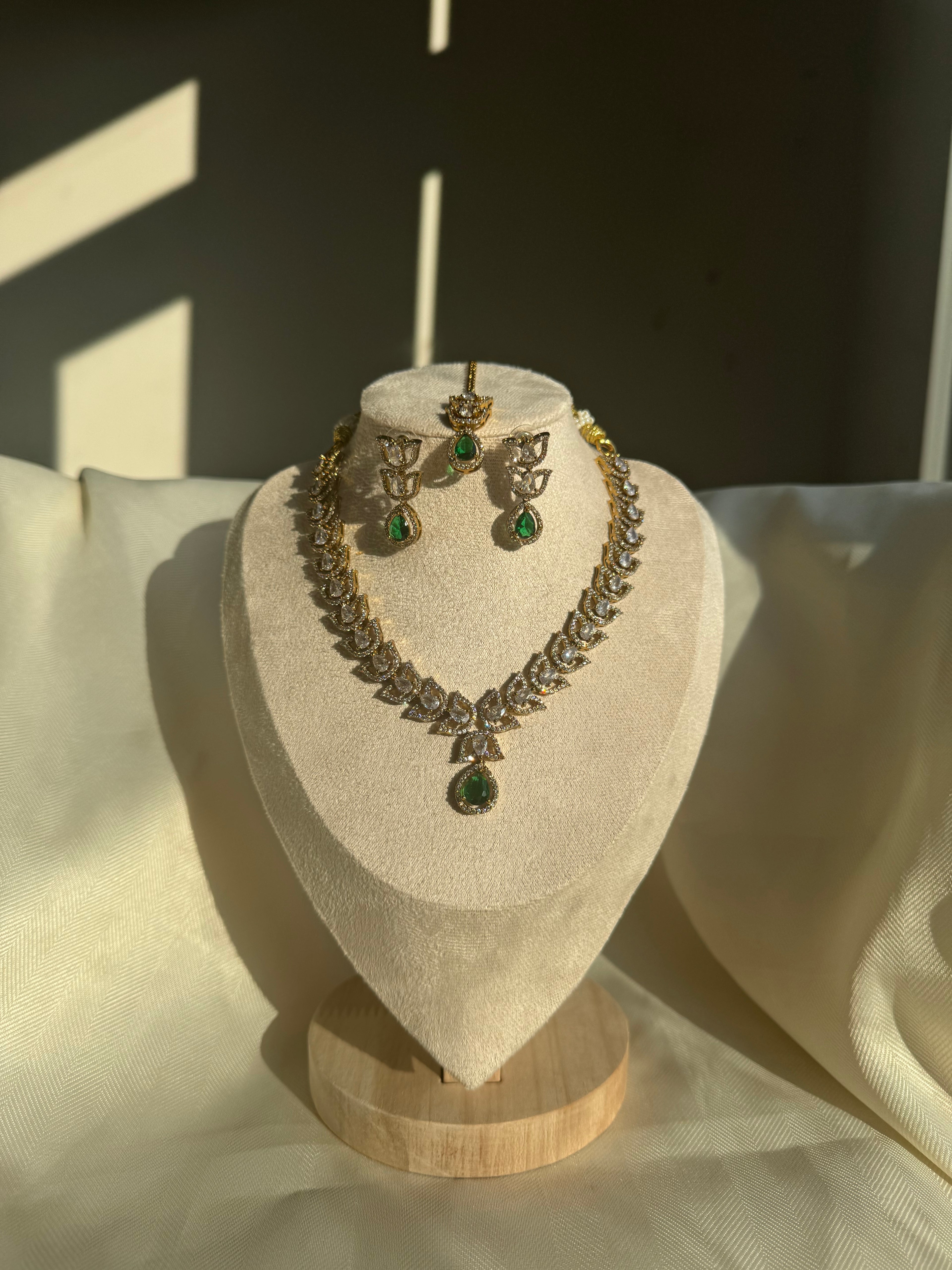 AD Semi Bridal Necklace set with Tikka