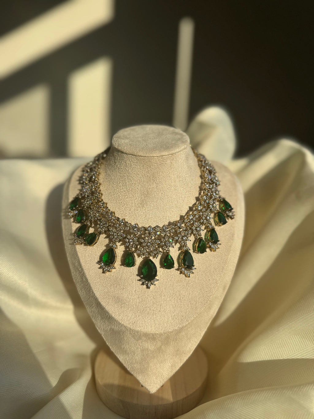 Bridal Floral Ad Necklace set