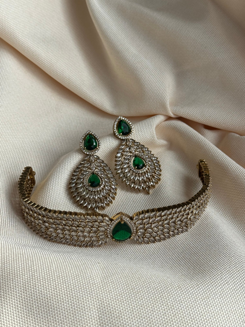 Trending AD Chocker Set - Green