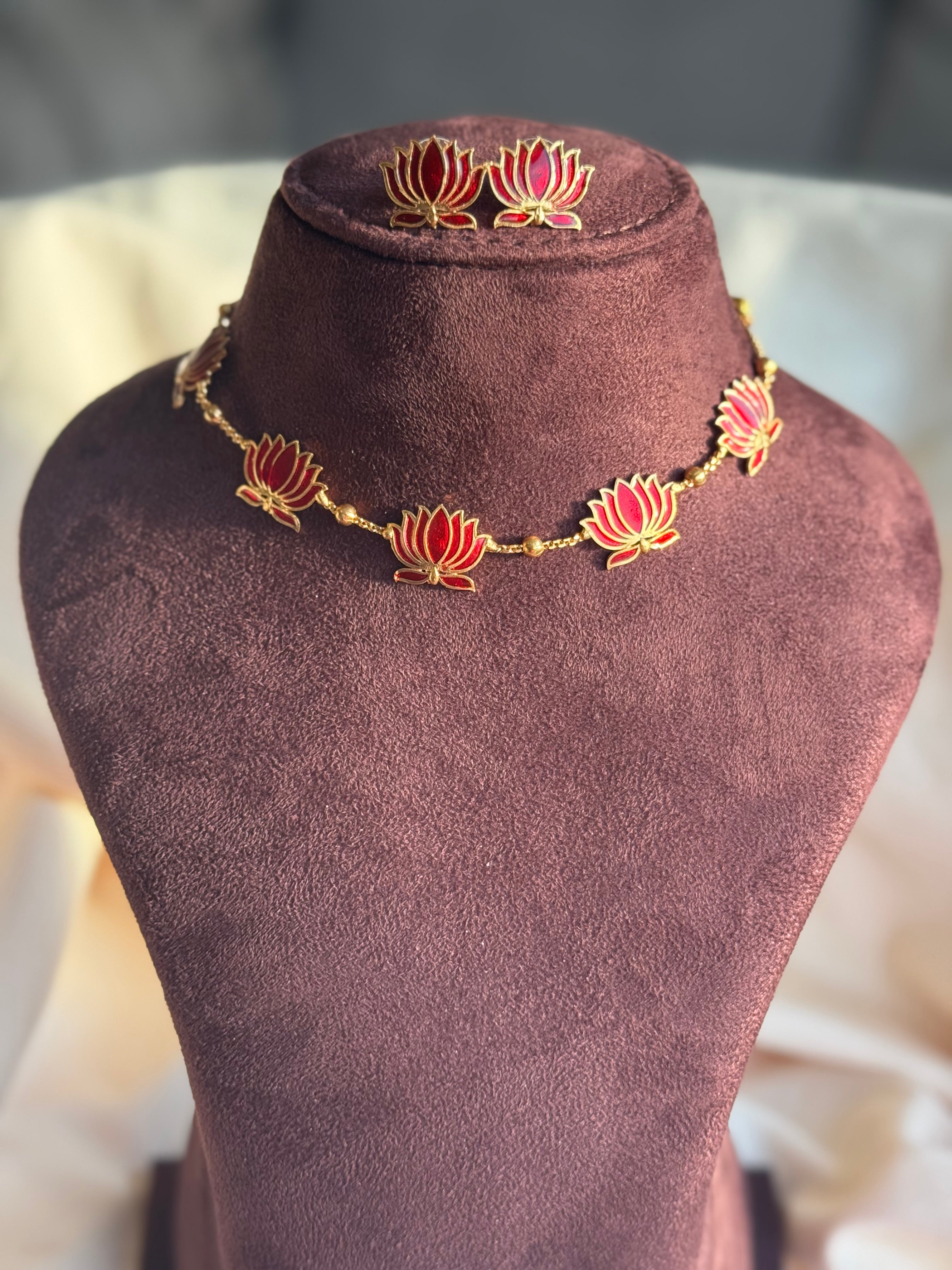 Lotus Red Short Neckpiece Set
