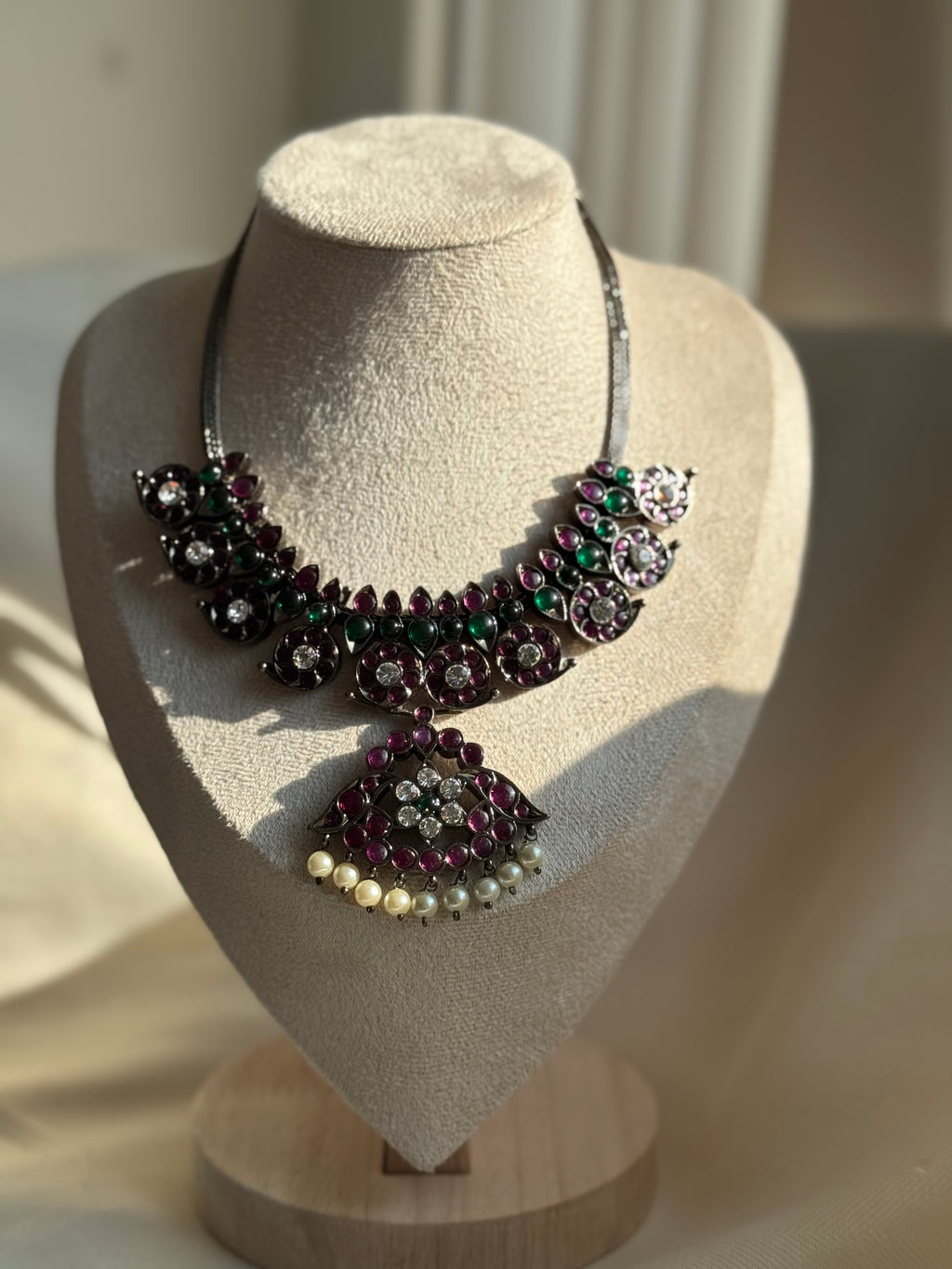 Black Polish Precious Kemp Mango Attigai