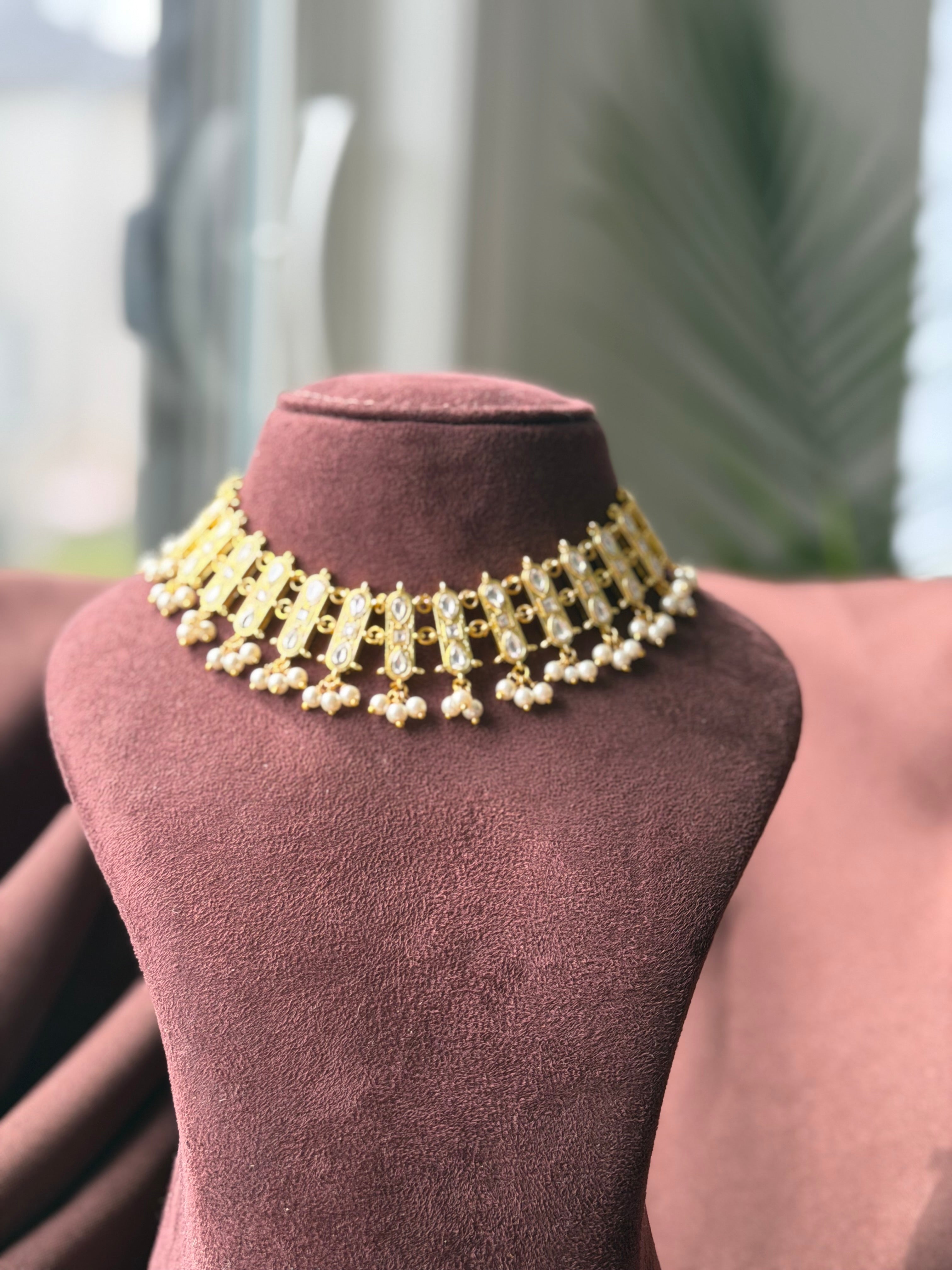 Karthi- Kundan Choker With pearls
