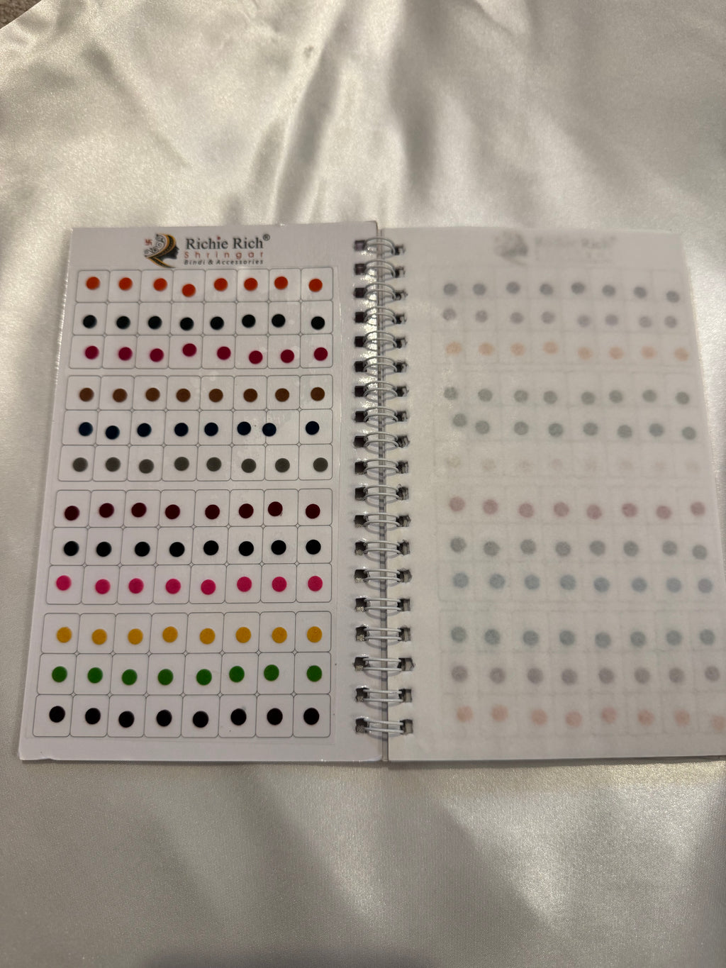 Small Round Plain Sticker Bindi Book