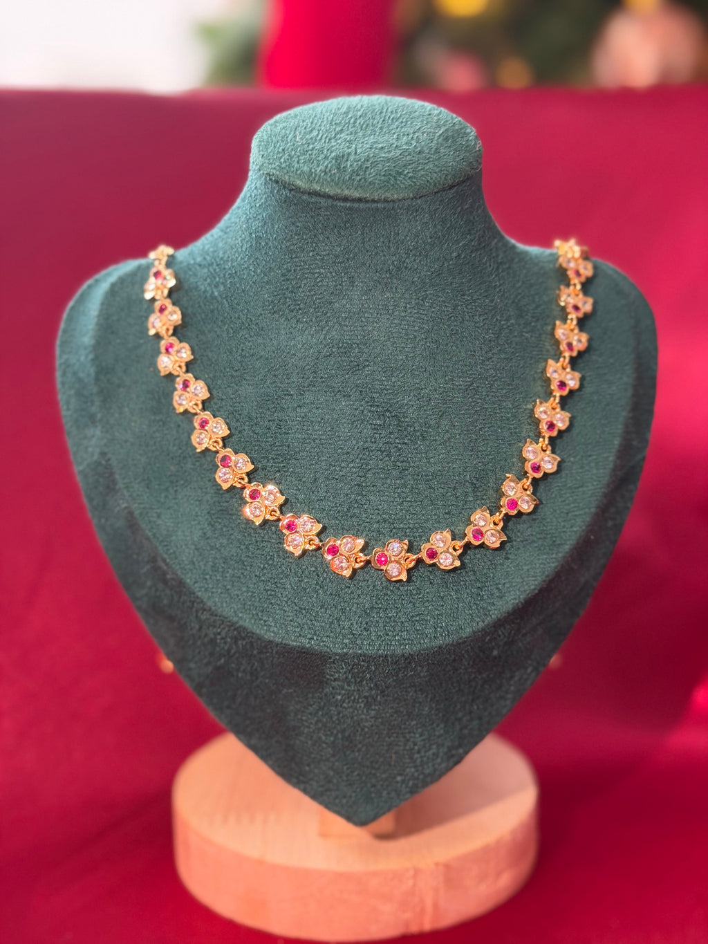 Traditional Impoun Chocker With White and Ruby Stone -IM01