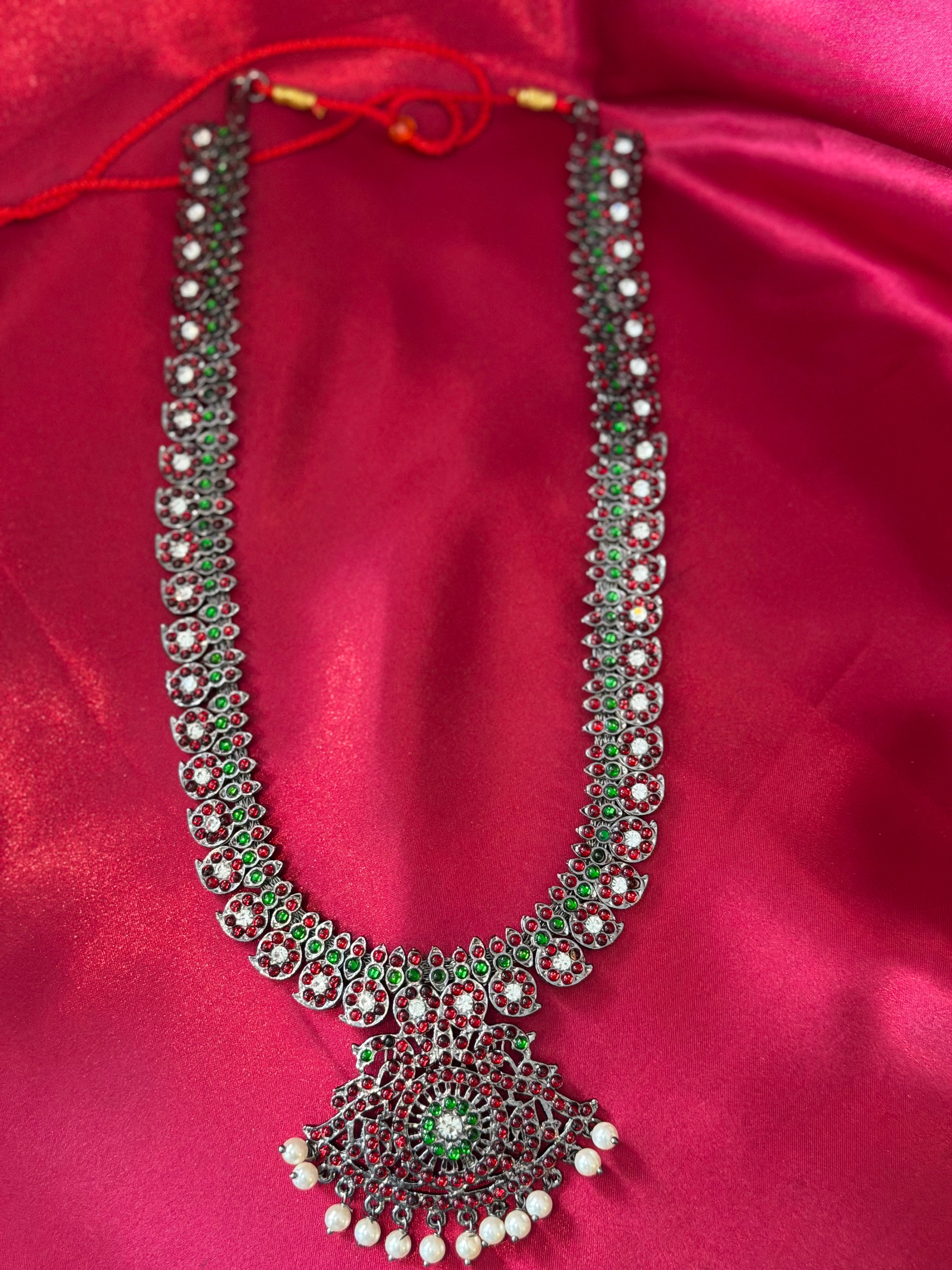 Black and Red Kemp Haram