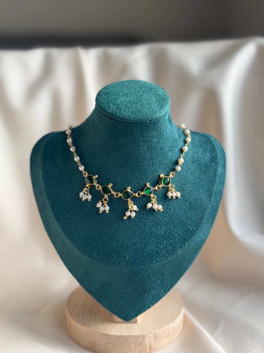 Kundan Floral Pearl Choker Necklace -Green