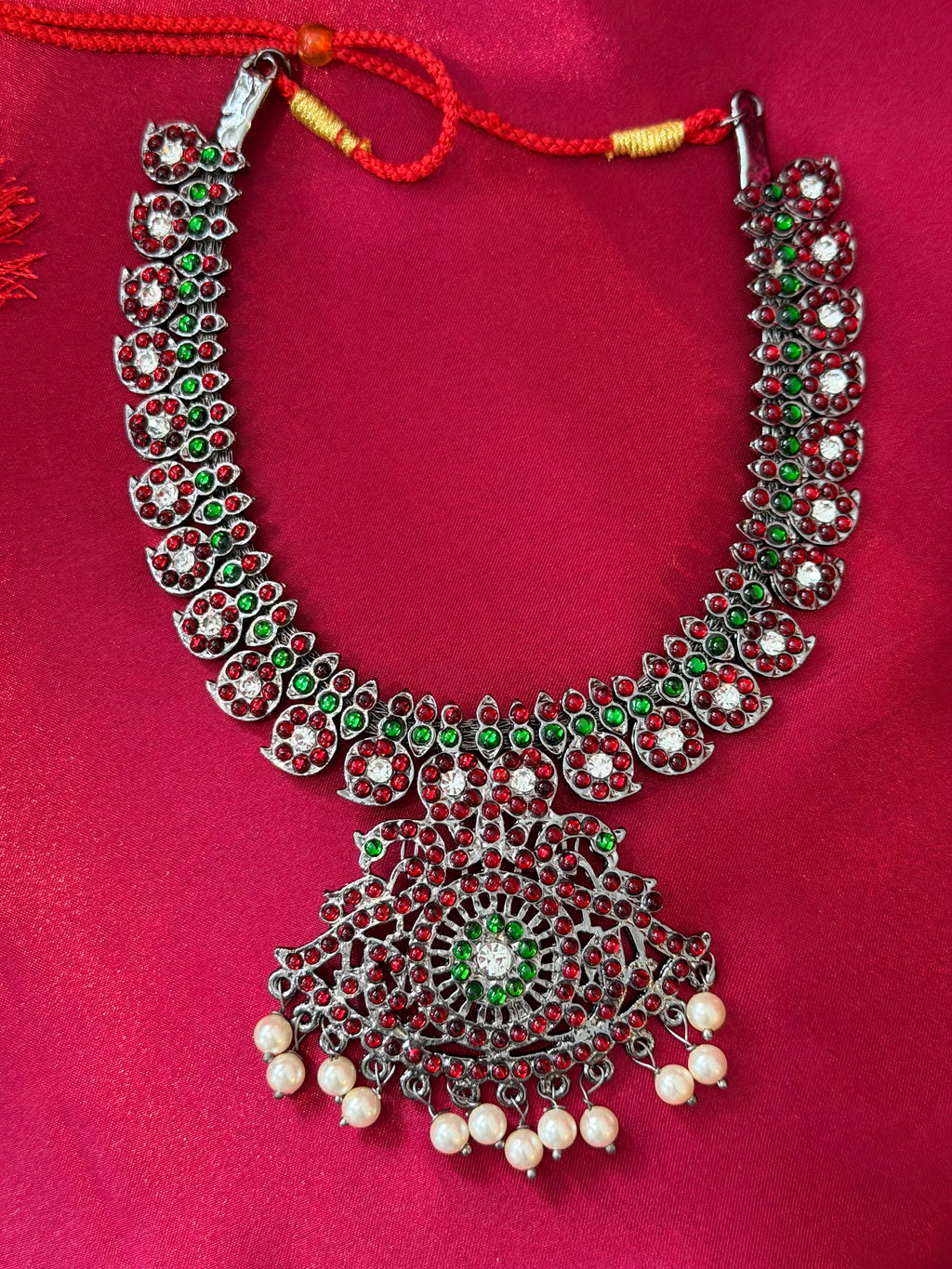 Black and Red Kemp Necklace