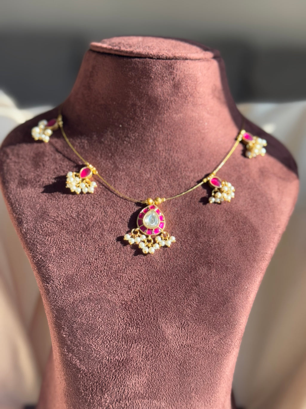 Kundan Stone Pendant Invisible Chain