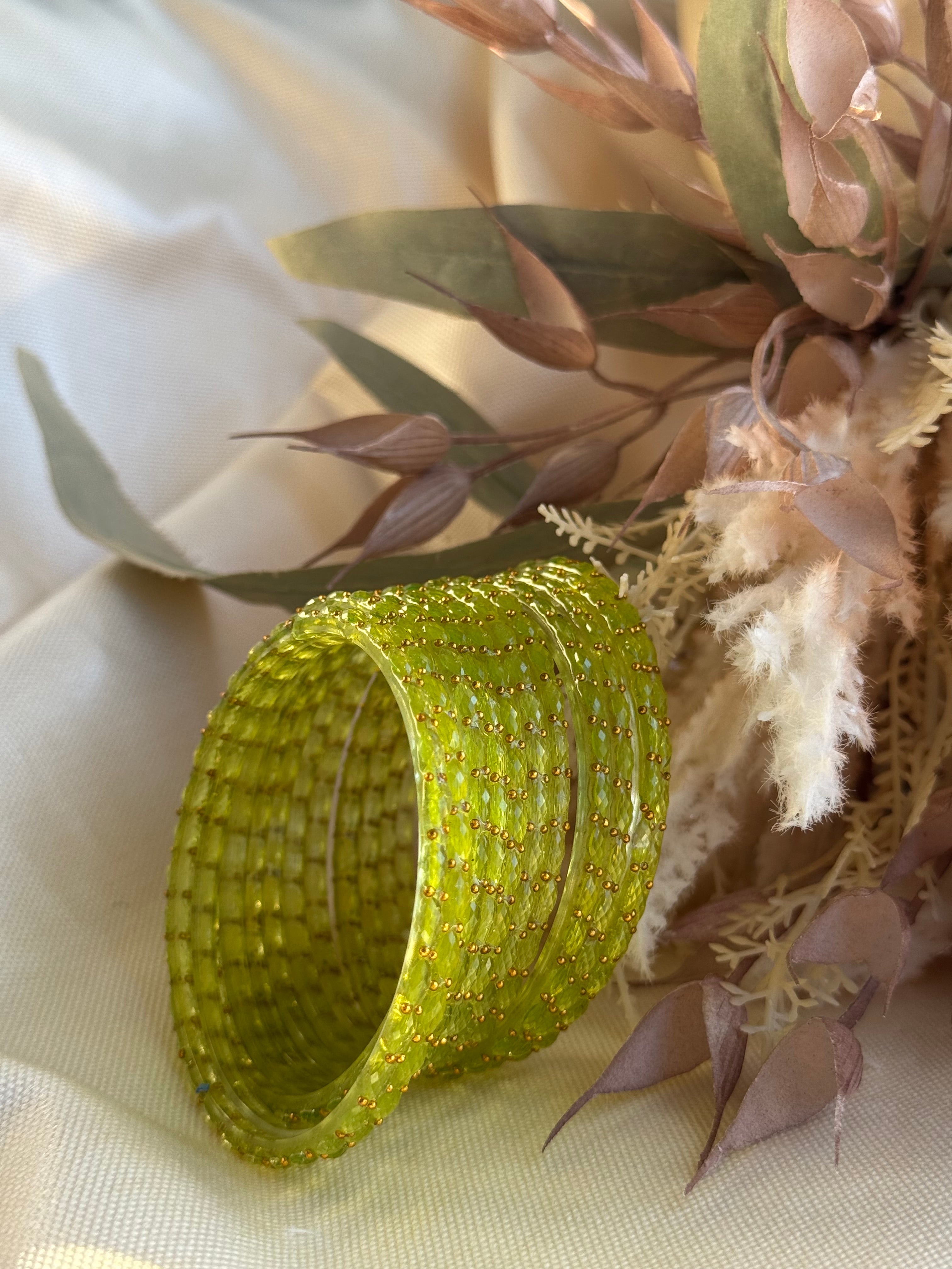 Raindrop Glass Bangle- Pista