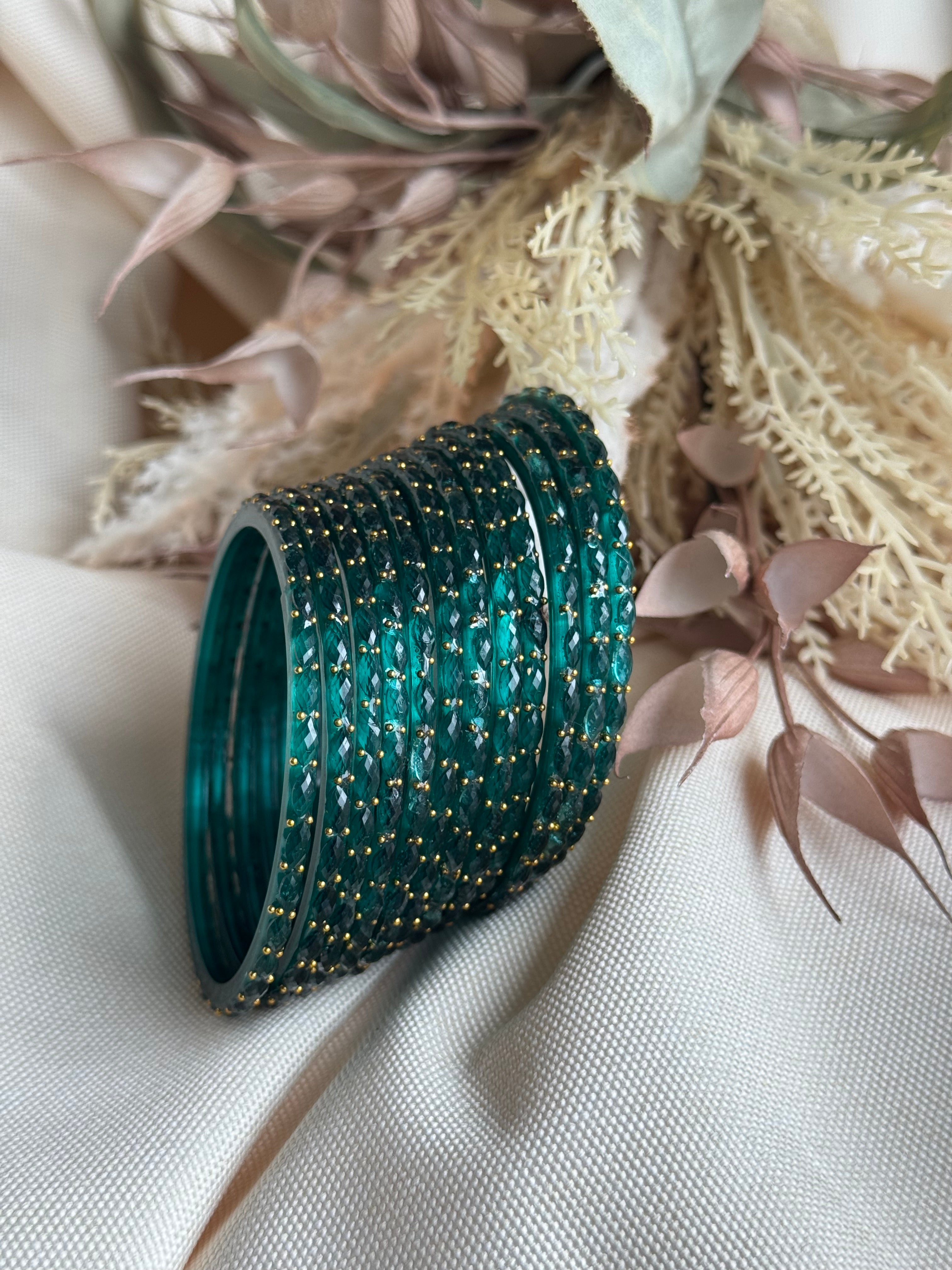 Raindrop Glass Bangle - Peacock Green