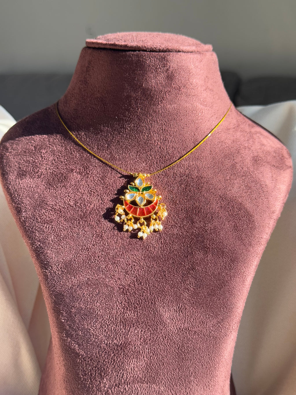 Half Moon Style Pendant Invisible Chain with pearl beads