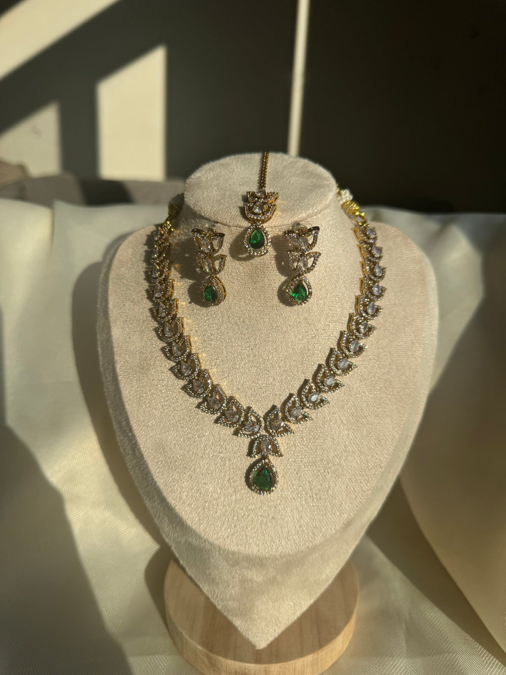 AD Semi Bridal Necklace set with Tikka