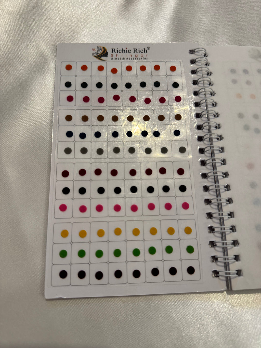 Small Round Plain Sticker Bindi Book