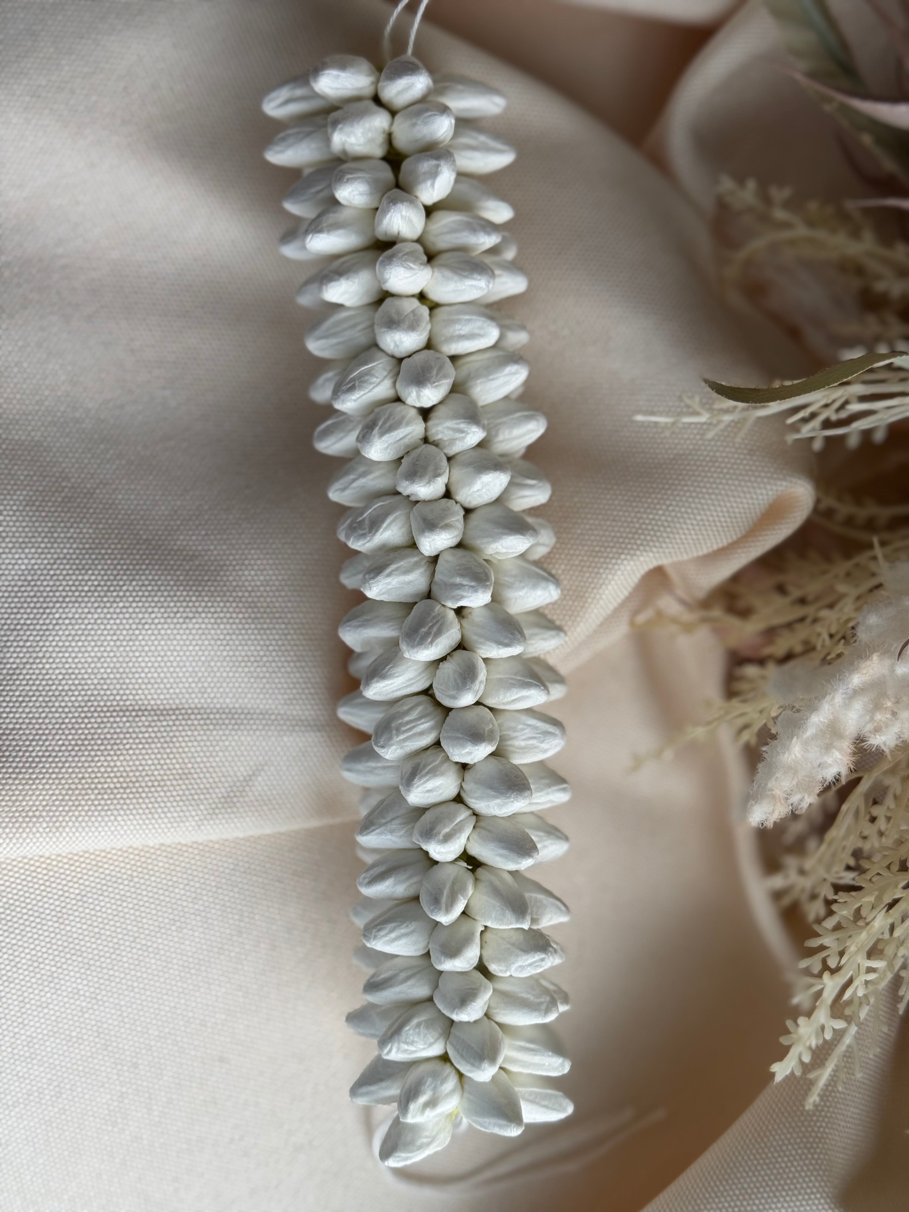 Real Look like Jasmine Flower Veni