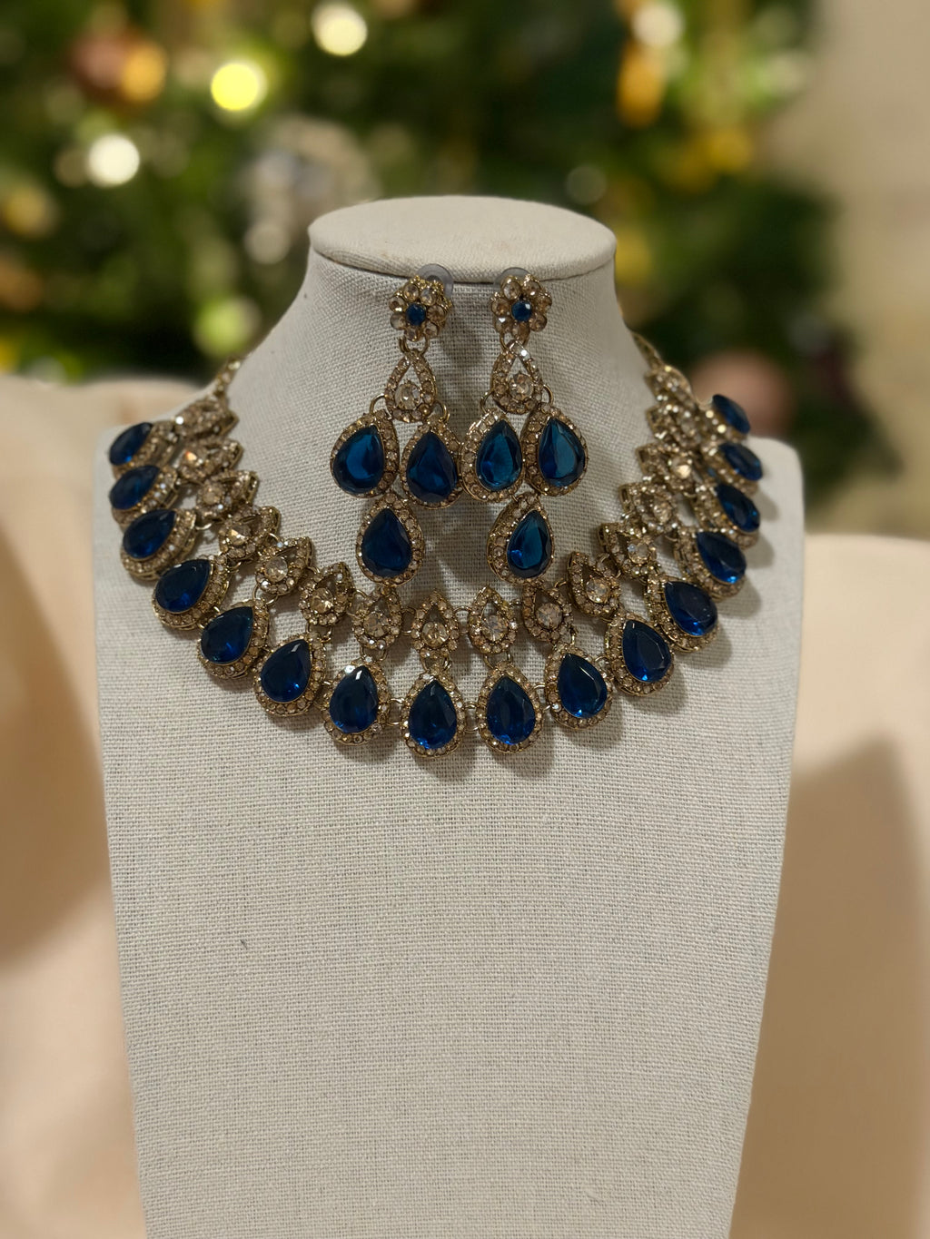 Navy Blue Necklace Set